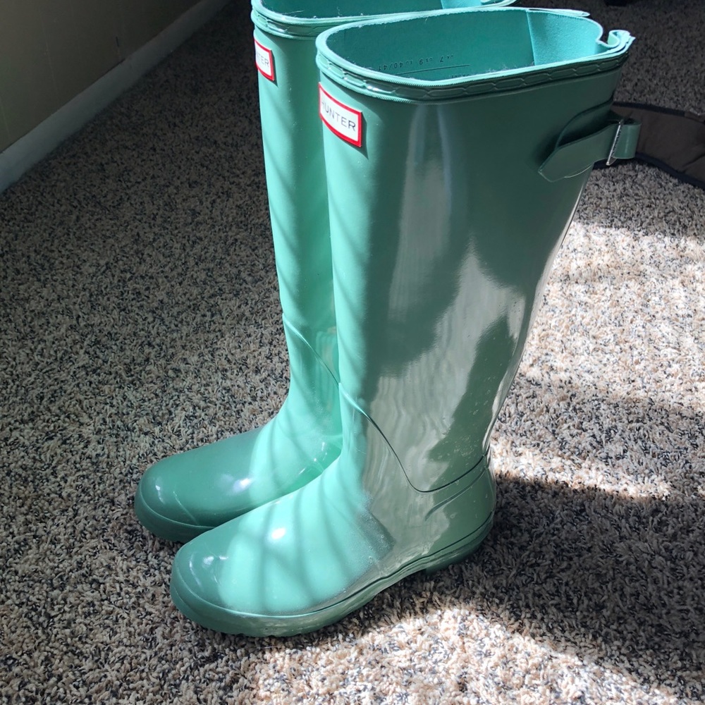 Succulent green hunter boots
